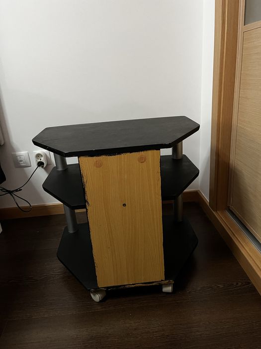 Mesa de TV usada