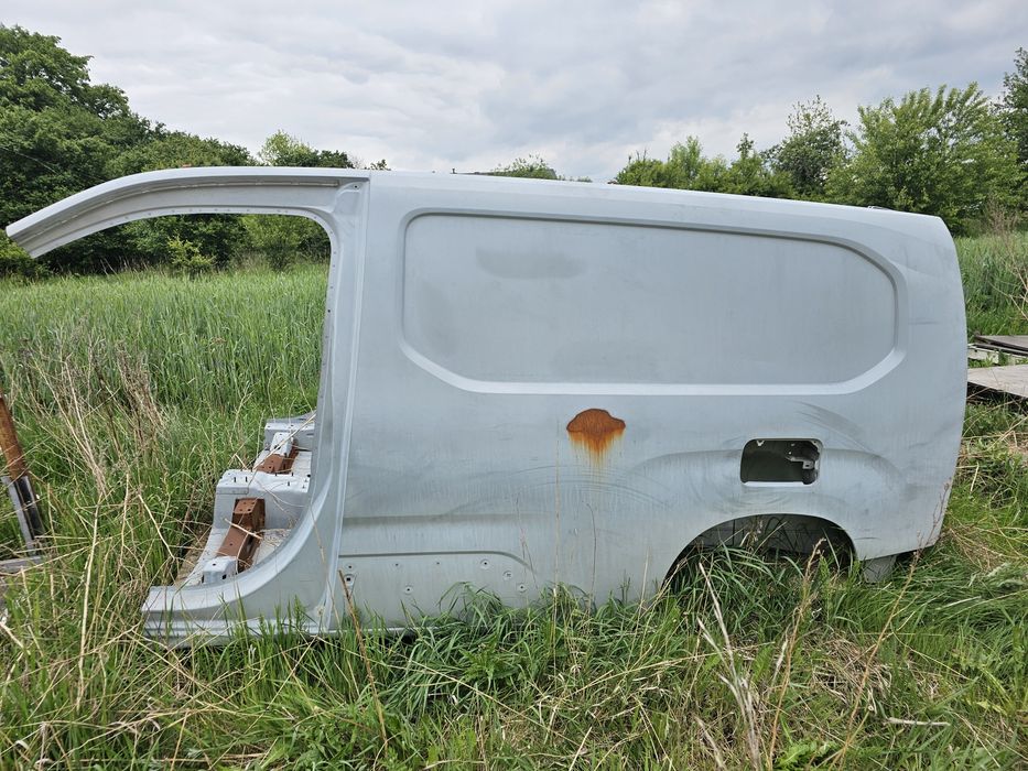 PROACE CITY BERLINGO 4 partner IV combo E 19-24 blotnik prawy  tył CWI