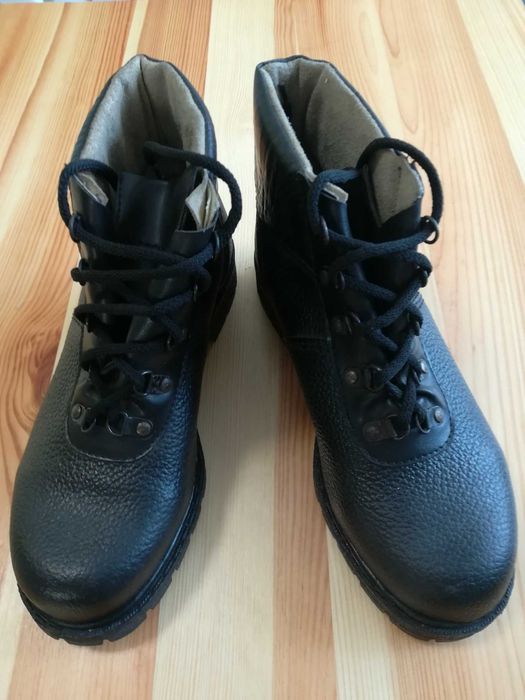 Trapery, trzewiki zawodowe Tales-25,5 cm (40)