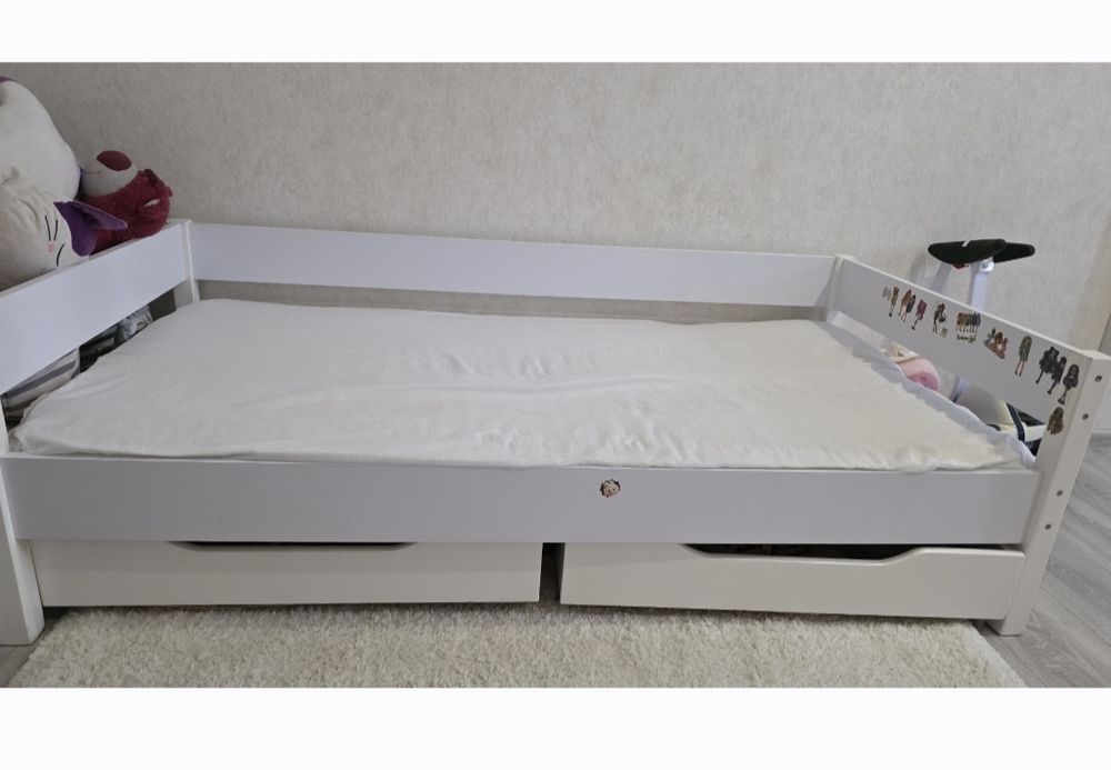Продам кровать детскую 160×80
