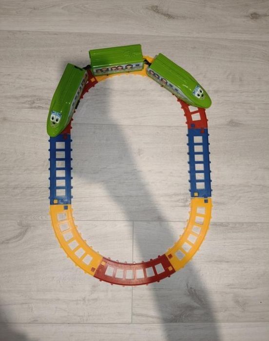 Дві залізні дороги поїзд залізна дорога поїзд потяг рейси