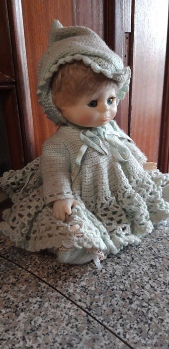 Boneca Antiga com Vestido