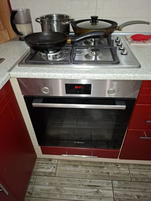 Продам духову шафу