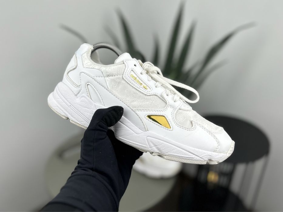 Adidas falcon moins cher sales