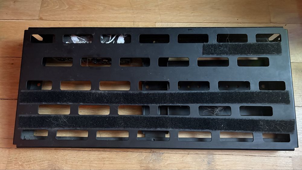 Pedalboard Rockboard  z flight case + Patchbay Mod3 (jack + xlr)