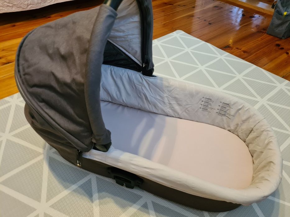 Wózek dziecięcy X-lander X-Move - spacerówka + gondola