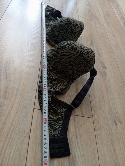 Biustonosz panterka duże D