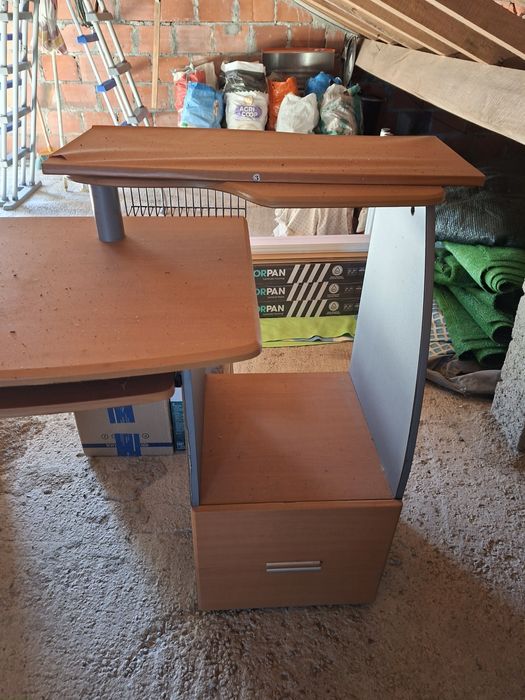 Secretária de quarto ou escritório