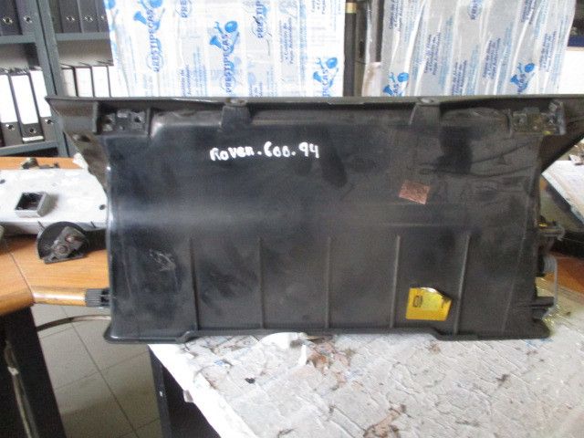 Porta luvas ROVER 600 (RH)