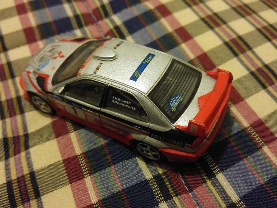 Miniatura Mitsubishi lancer