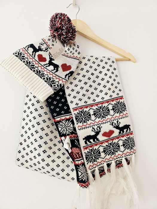 Komplet zimowy  czapka + szalik wzór skandynawski