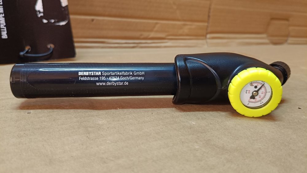 Derbystar Unisex pompka do piłek  z ciśnieniomierzem pompy