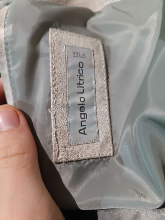 3 Casacos pele de porco 30€ cada um (leve os 3 por 80€) negociável