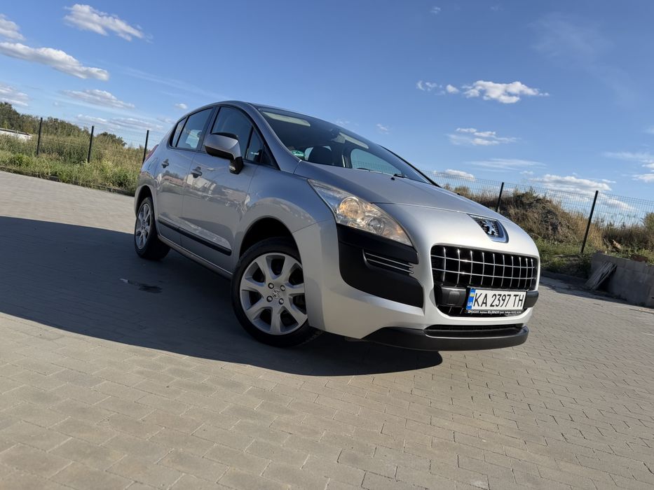В продажі Peugeot 3008 , 1.6 МРІ бензин , в рідній фарбі, 2012р
