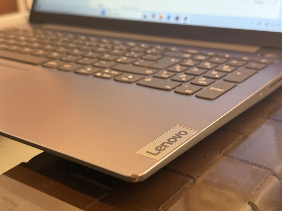 Lenovo IdeaPad 3 i5 11th | 8Gb RAM | 512 GB SSD