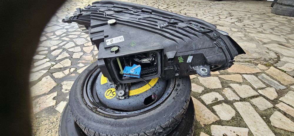 Farol para mercedes classe EQS