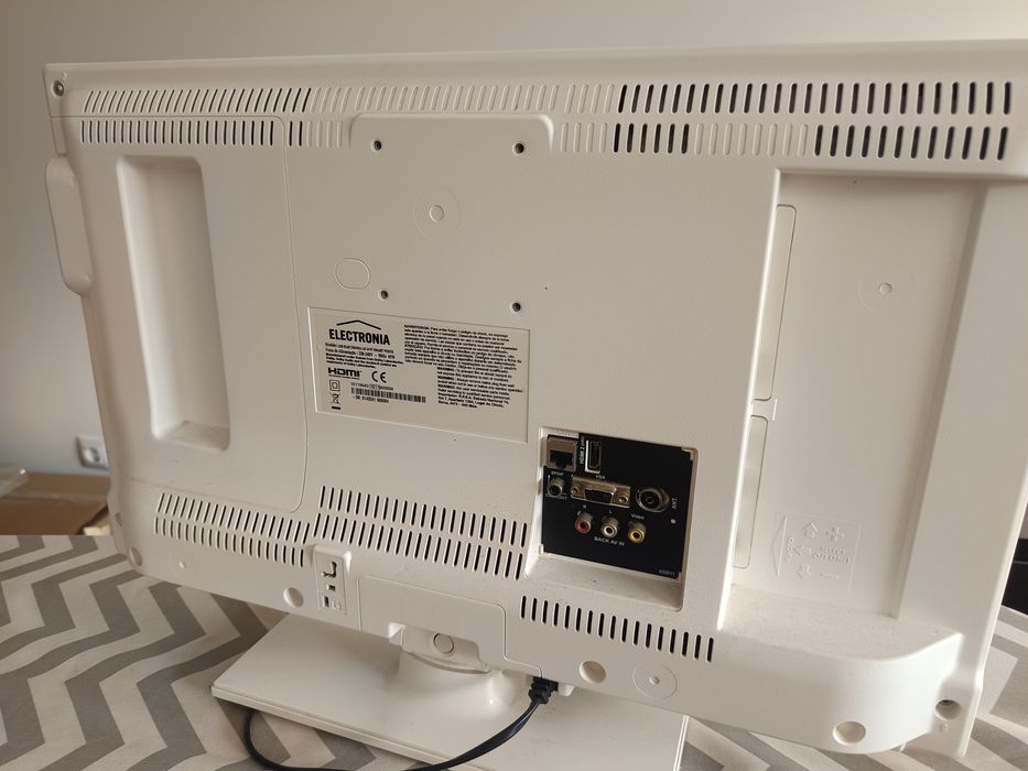 TV eletronica de 24"