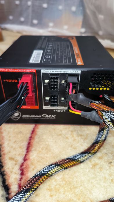 Cougar CMX 700W Напівмодульний блок  Рідна пломба  гарний стан Ультимативний rtx gtx gt gaming oc rx