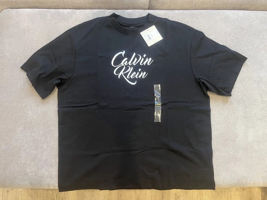 Футболка Calvin Klein розмір М