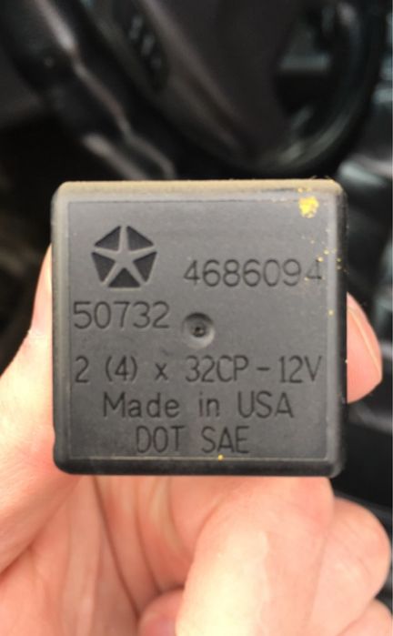 Реле поворотів  Grand Cherokee Chrysler Grand Chrysler 4686130