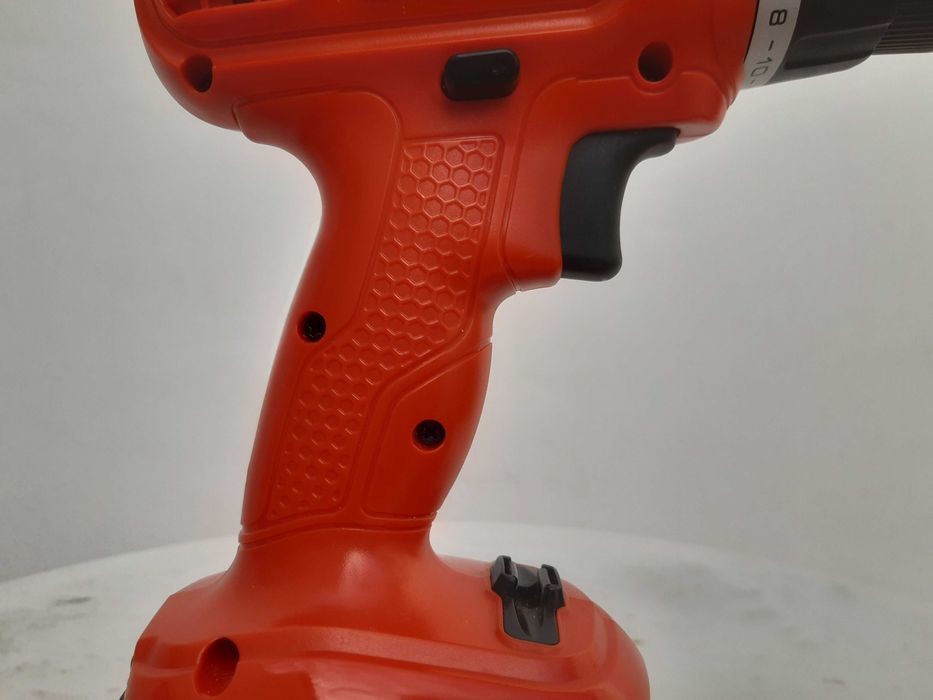 Furadeira/Parafusadeira Black & Decker - GC9600 - 9,6V