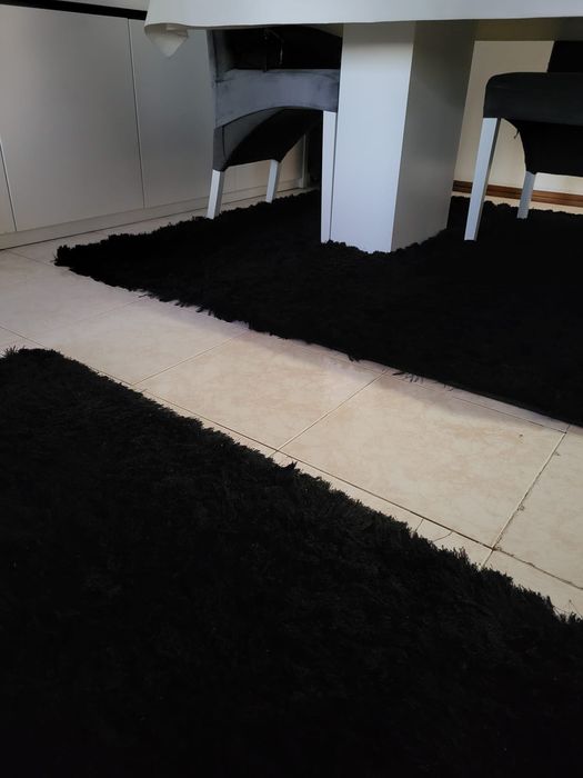 Carpetes sala pretas