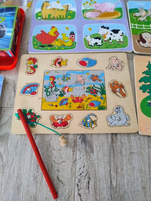 Puzzle drewniane dopasowywaniu układanki książki