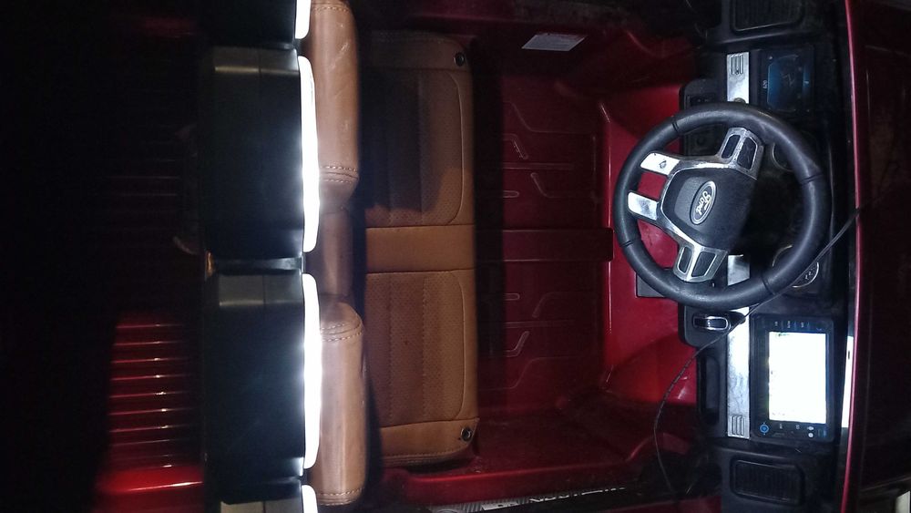 Samochodzik samochód elektryczny 4x4 Ford Ranger + pilot + ładowarka