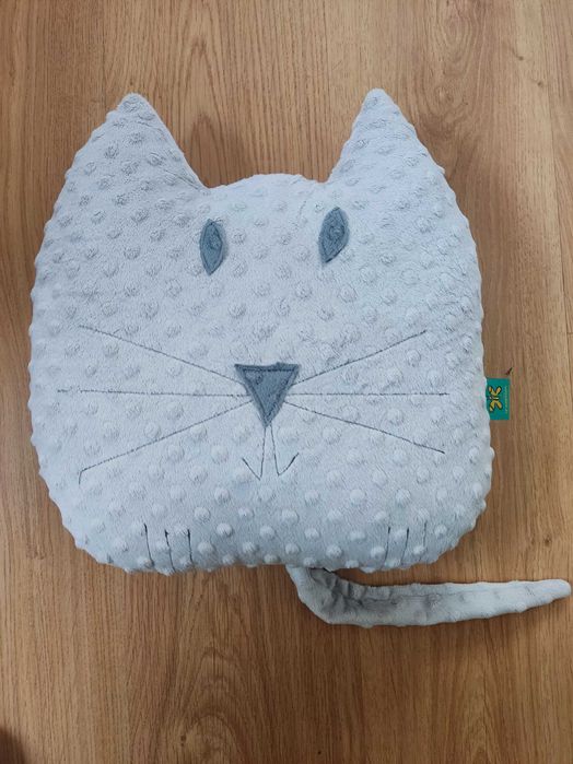 Szara poduszka kot Le Papillon