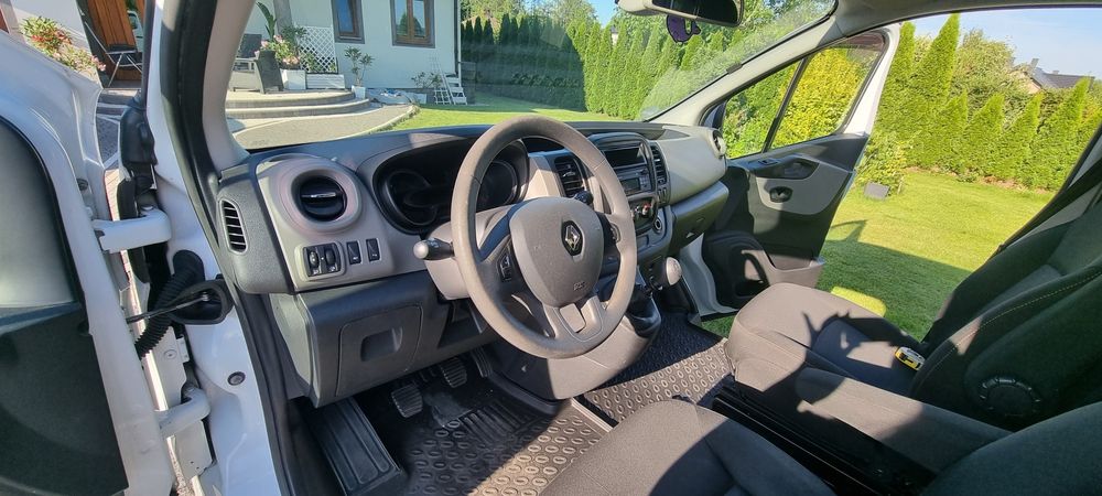 Wynajem busa 8 osobowy wersja long