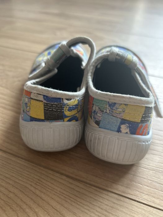 Buty tenisówki zmienne 25 ccc
