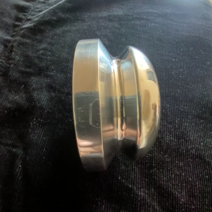 Docisk płyty. Vintage.