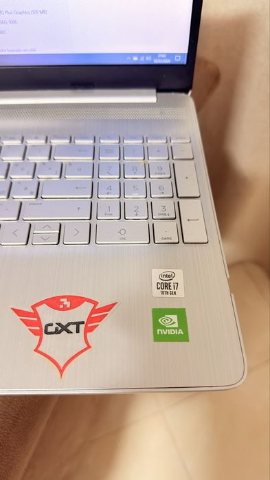 Portátil HP i7 1065G7 8GB RAM SSD 256GB MX330 2GB