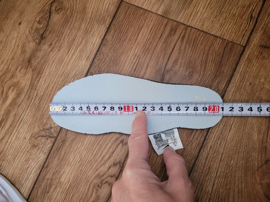 Кросівки Nike air max 33 розмір 
Оригінал.  Довжину устілки дивіться н