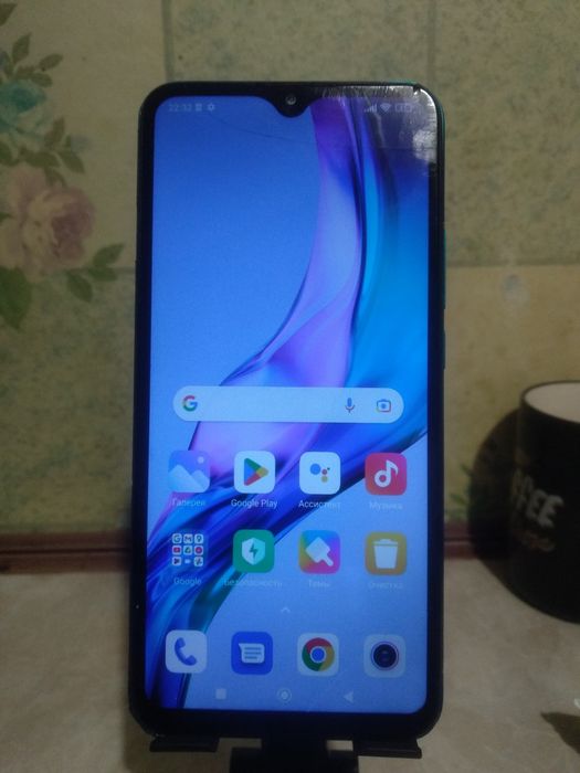 Redmi 9  полностью рабочий но с дефектами торг присутствует