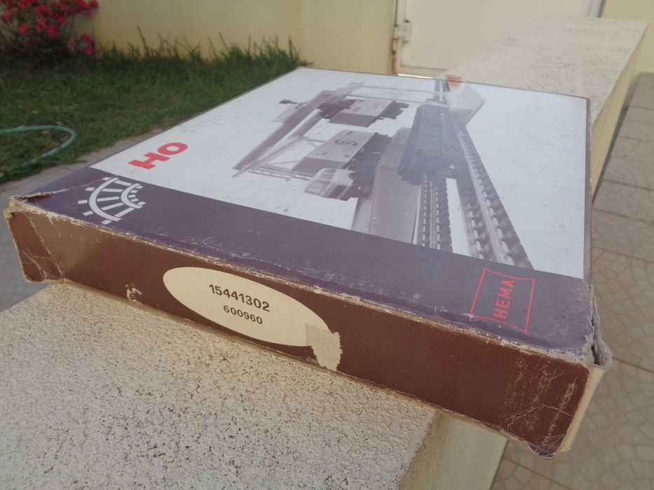 1:87 HEMA sistema de descarga de camiões pista de comboio - incompleta !!!