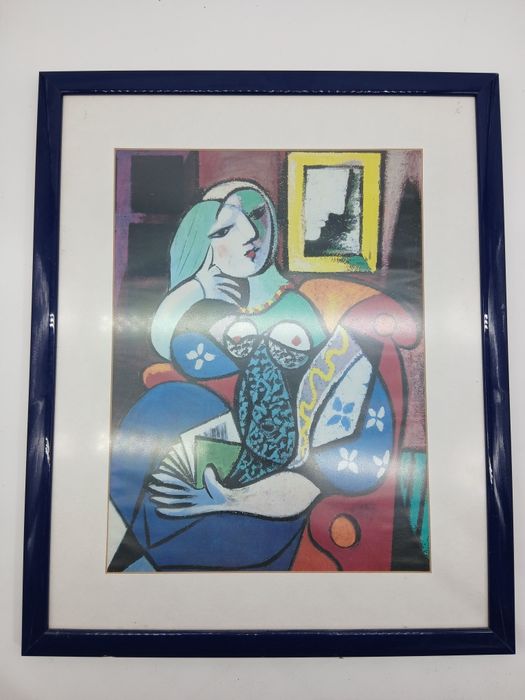 Reprodução de PICASSO, senhora com um livro, em serigrafia emoldurada