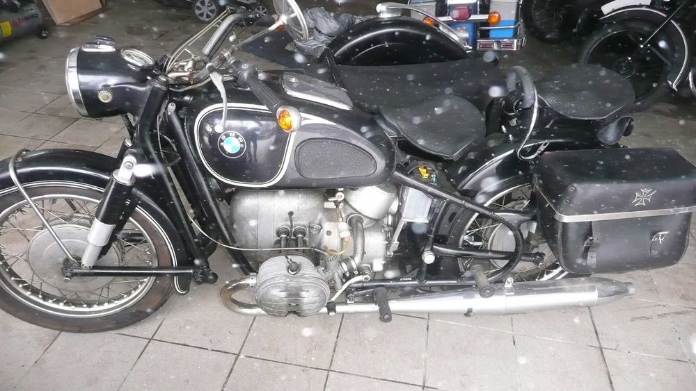 Motocykl z koszem zabytek  BMW  R60/2 /  BMW R35 osiołek  / BMW  R25/2