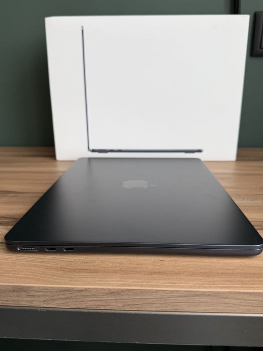 Macbook Air 13” M3 16Gb 512Gb C/Garantia ate 2027