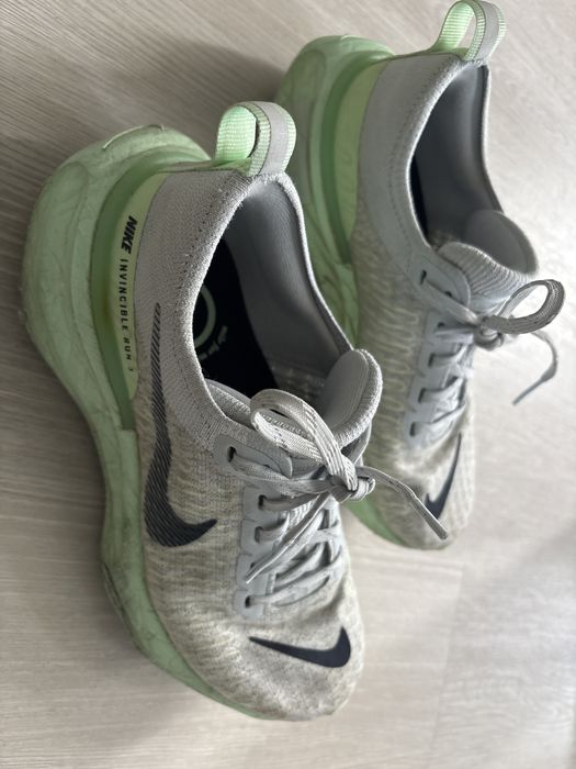 Nike Invincible Run 3 Size 36.5475903598705387520