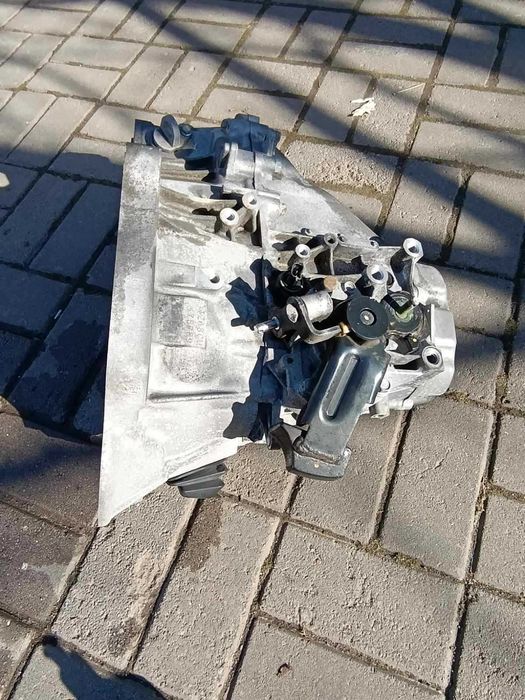 кпп кіа сід 1,6 на запчастини m6cf1 TZ68CU
