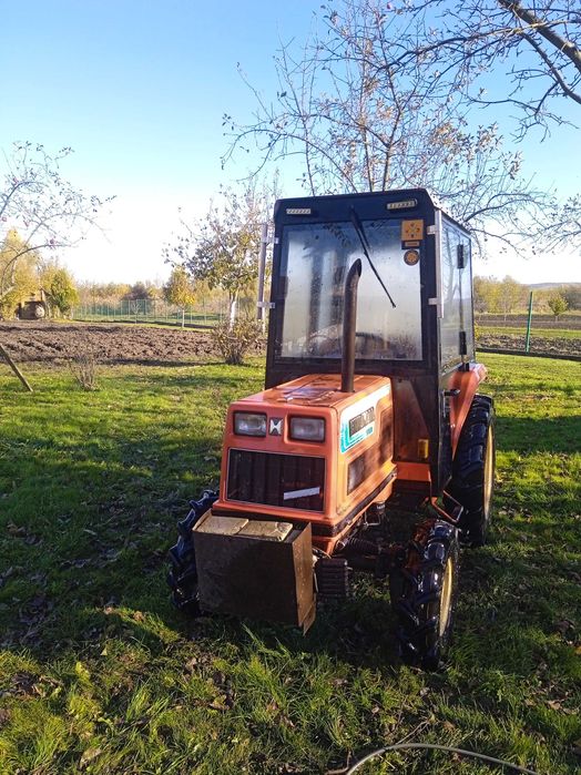 Трактор HINOMOTO N209