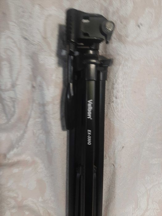 Штатив Velbon ex 330q