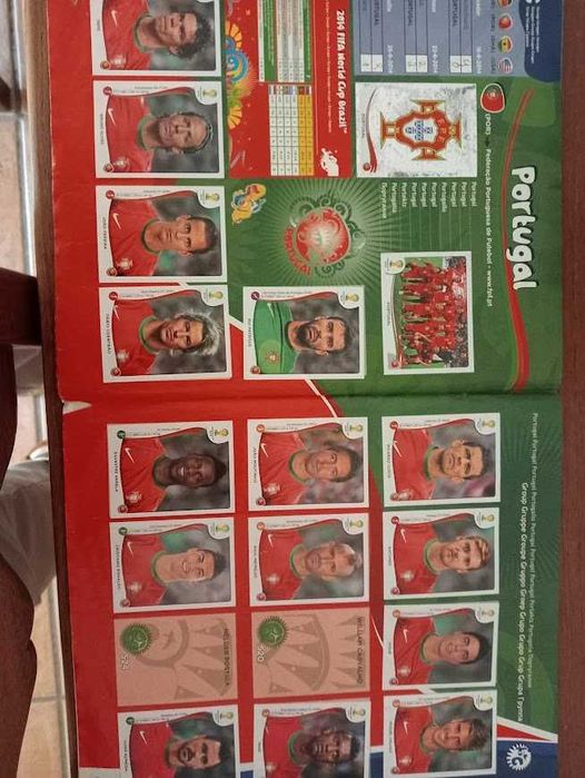caderneta de cromos fifa world cup brasil,2014. faltam 65 cromos de 639