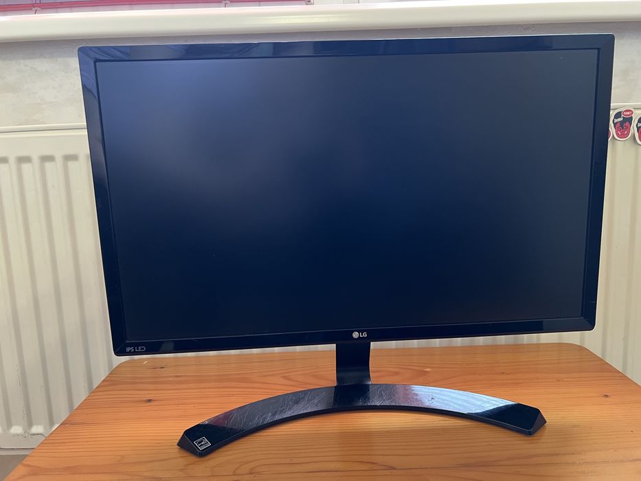 Монітор LG 22MP58 .