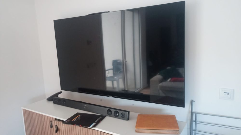 TV marca silver 65" avariada HS