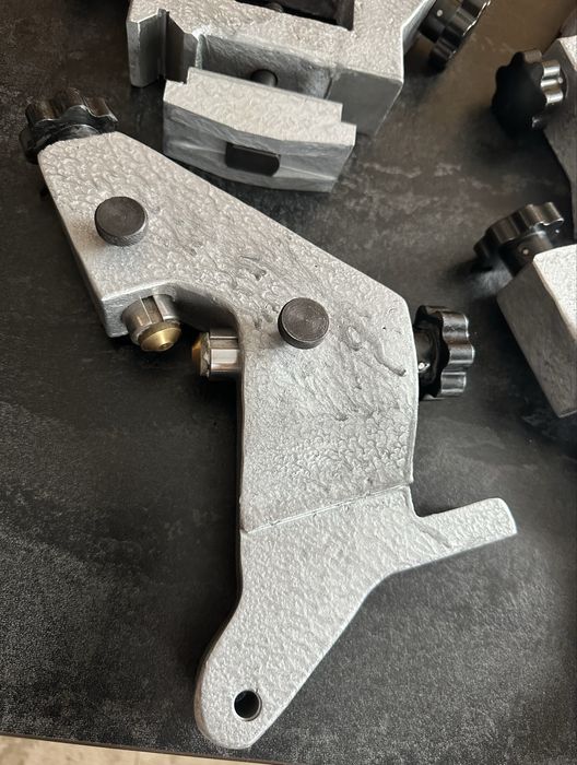 Люнет на токарний станок ИЖ 250 1И611П рухомий,нерухомий,1м63 ДИП300