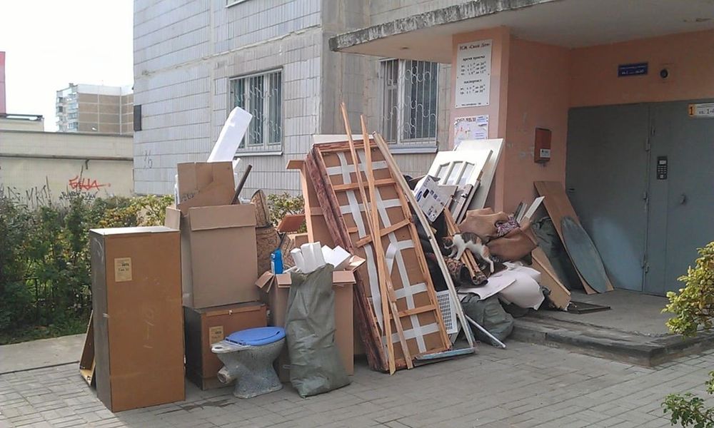 Бесплатно заберемо: стару мебель, вікна, двері