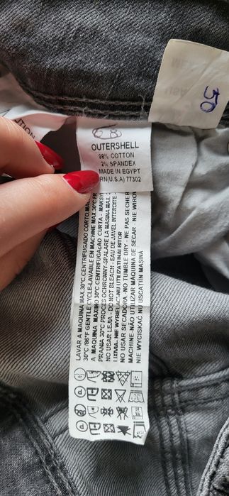 Szare jeansy z przetarciami / spodnie jeansowe vintage / slim fit