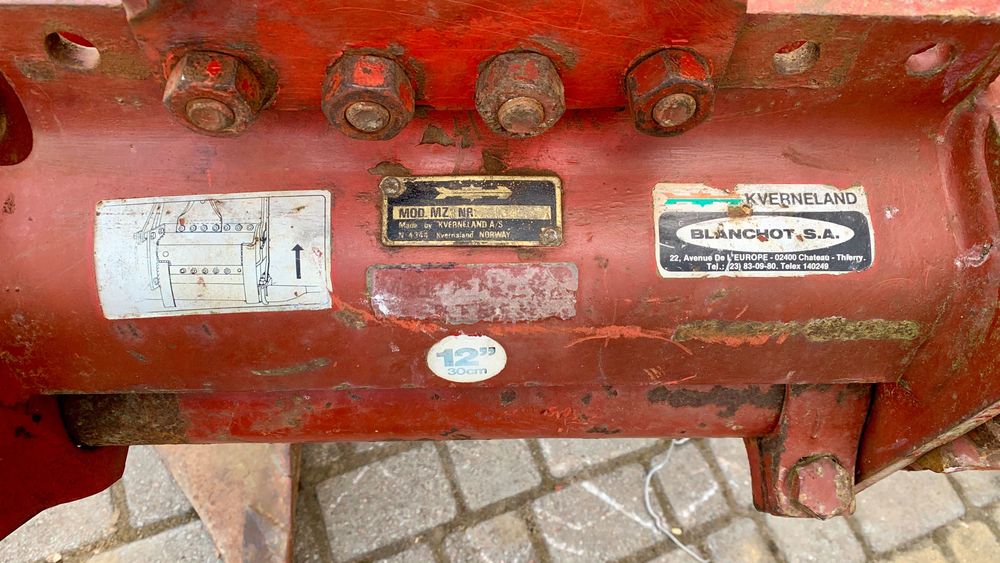 Плуг Квернеланд Kverneland 3х30